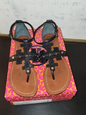 Tory Burch Size 8 Phoebe Black Leather Sandals